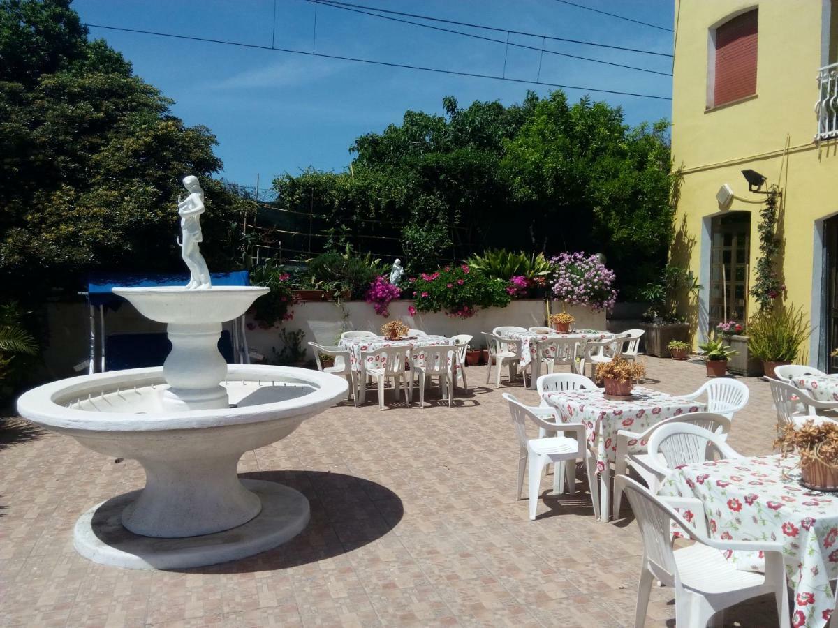 Hotel Eliseo Giardini-Naxos Exterior foto